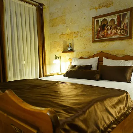 Hotel Harman Cave 2*