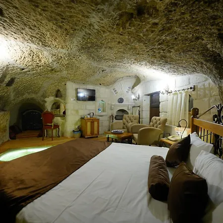 Hotel Harman Cave 2*