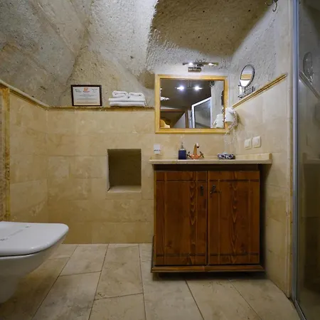 Hotel Harman Cave 2*