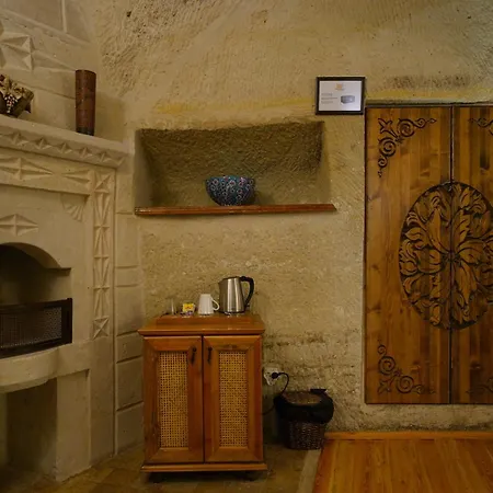 Harman Cave Hotel