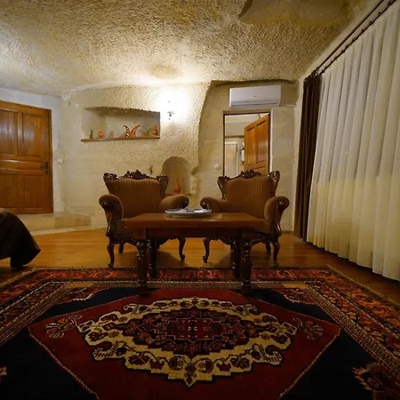Harman Cave 3*