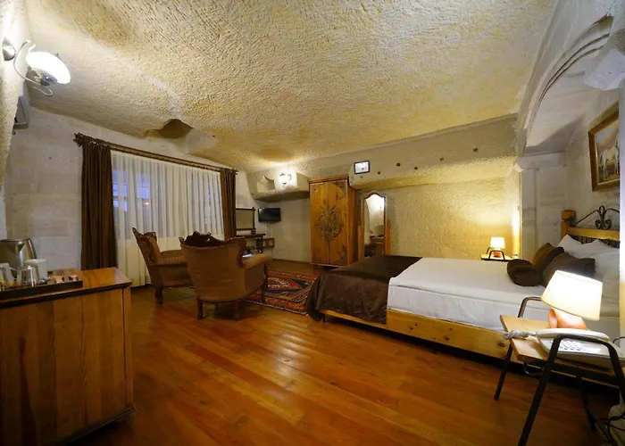 Harman Cave Hotel 3*