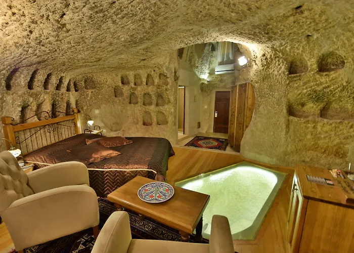 Harman Cave Hotell 3*