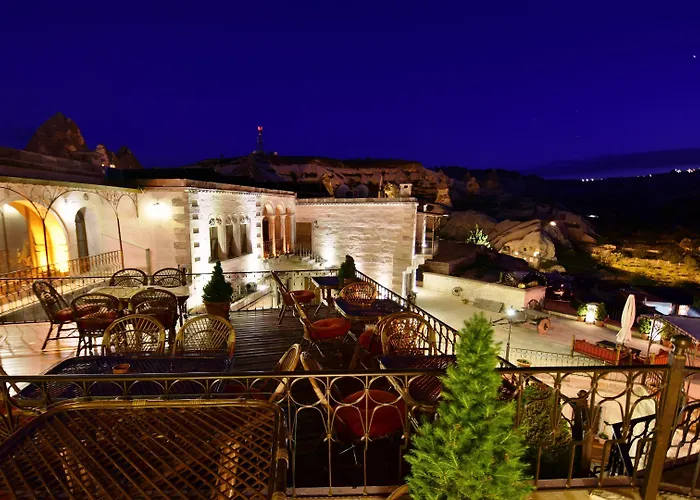 Harman Cave Hotel 3*